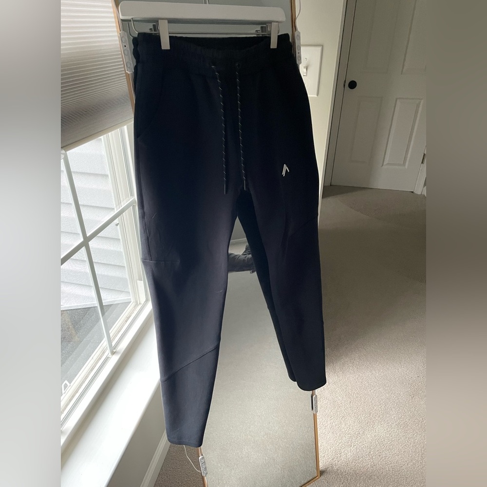 Alphalete Joggers